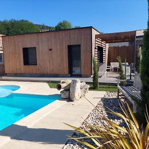  Appartement Terre De Crussol - 3 Etoiles En Ardeche, Avec Piscine Et Clim, 2-4 Personnes